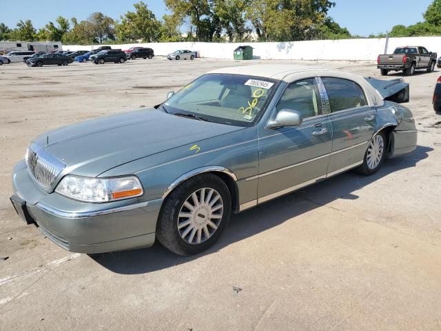 2005 LINCOLN TOWN CAR SIGNATURE, 