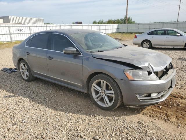 1VWCN7A3XEC047023 - 2014 VOLKSWAGEN PASSAT SEL GRAY photo 4