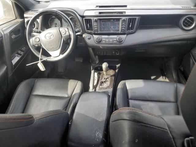 JTMJFREV6GJ070960 - 2016 TOYOTA RAV4 SE WHITE photo 8