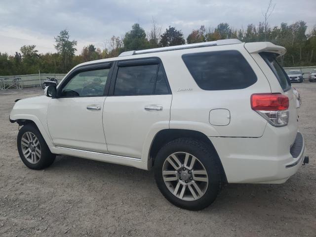 JTEBU5JR3C5107974 - 2012 TOYOTA 4RUNNER SR5 WHITE photo 2