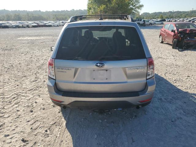 JF2SHADC4BH767660 - 2011 SUBARU FORESTER 2.5X PREMIUM 银色 照片 6