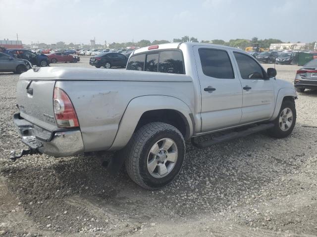 5TFJU4GNXBX006884 - 2011 TOYOTA TACOMA DOUBLE CAB PRERUNNER SILVER photo 3