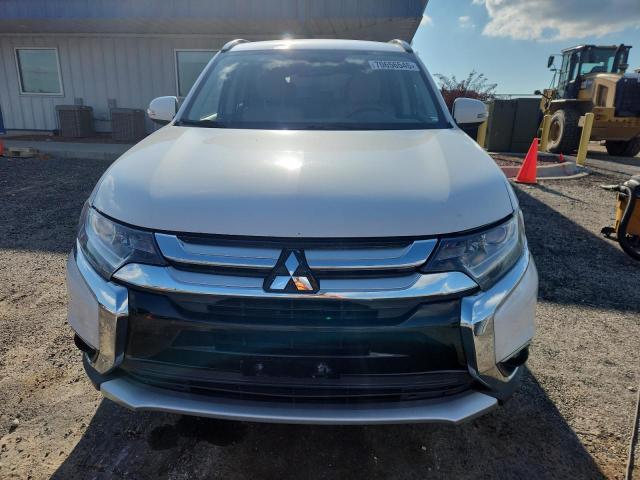 JA4AZ3A36GZ062331 - 2016 MITSUBISHI OUTLANDER SE WHITE photo 5