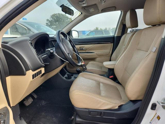 JA4AZ3A36GZ062331 - 2016 MITSUBISHI OUTLANDER SE WHITE photo 7
