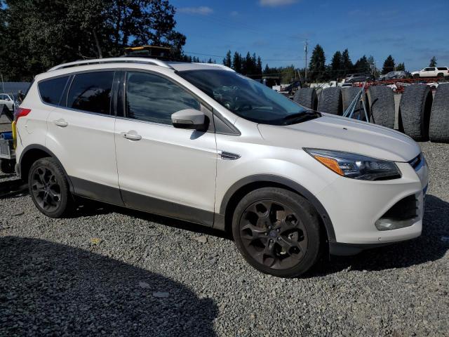 1FMCU9J98DUA43546 - 2013 FORD ESCAPE TITANIUM WHITE photo 4