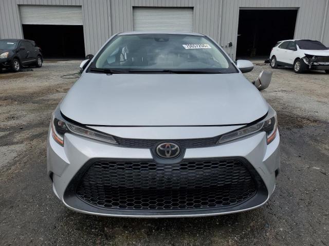 JTDEPMAE7MJ137245 - 2021 TOYOTA COROLLA LE 银色 照片 5