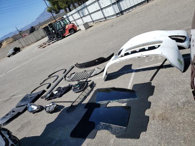 7SAYGDEF0NF443280 - 2022 TESLA MODEL Y თეთრი ფოტო 13