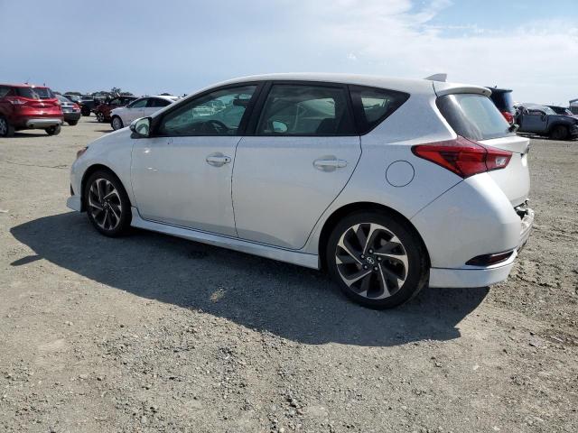JTNKARJE8GJ520659 - 2016 TOYOTA SCION IM WHITE photo 2