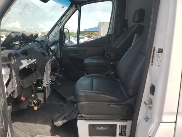 W1Y4KCHYXST198056 - 2025 MERCEDES-BENZ SPRINTER 2500 WHITE photo 7