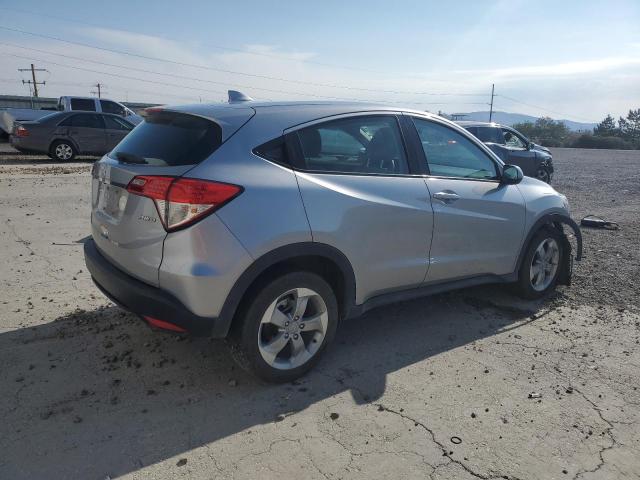 3CZRU6H36KG720408 - 2019 HONDA HR-V LX SILVER photo 3