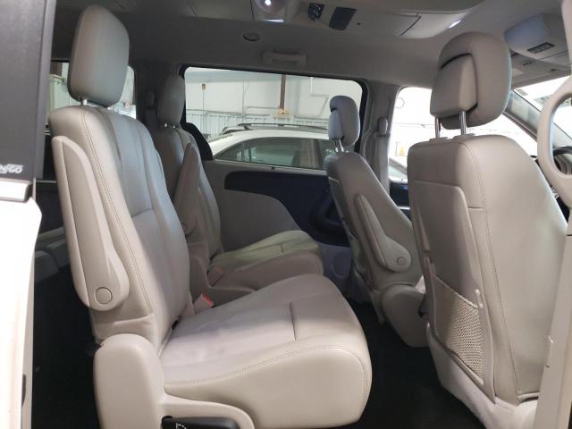 2C4RC1CG1CR244988 - 2012 CHRYSLER TOWN & COU TOURING L WHITE photo 11