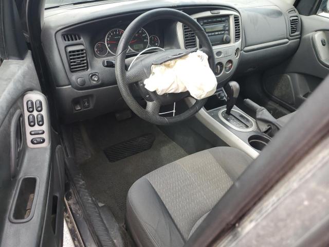 4F2YZ02Z05KM57472 - 2005 MAZDA TRIBUTE I GRAY photo 8