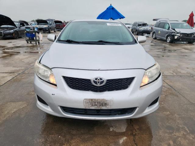 2T1BU4EE5AC484196 - 2010 TOYOTA COROLLA LE BASE SILVER photo 5