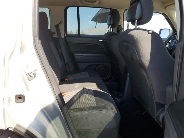 1J4NT1GA9BD270979 - 2011 JEEP PATRIOT SPORT 银色 照片 10