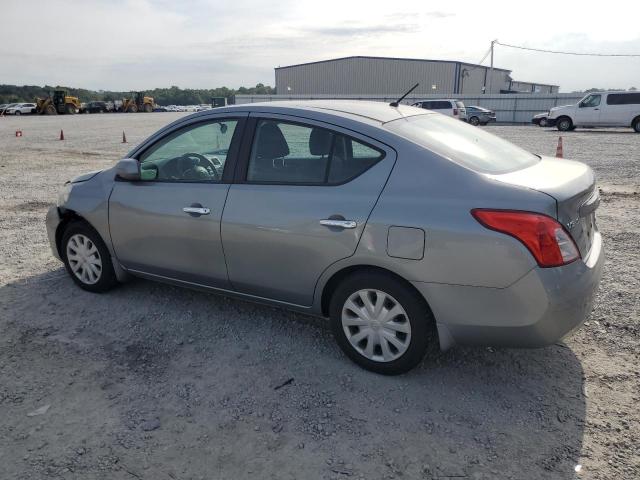 3N1CN7AP2CL908026 - 2012 NISSAN VERSA S 灰色 照片 2