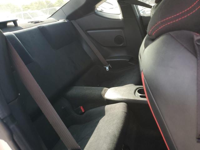 JF1ZNAA11G8704439 - 2016 TOYOTA SCION FR-S WHITE photo 10