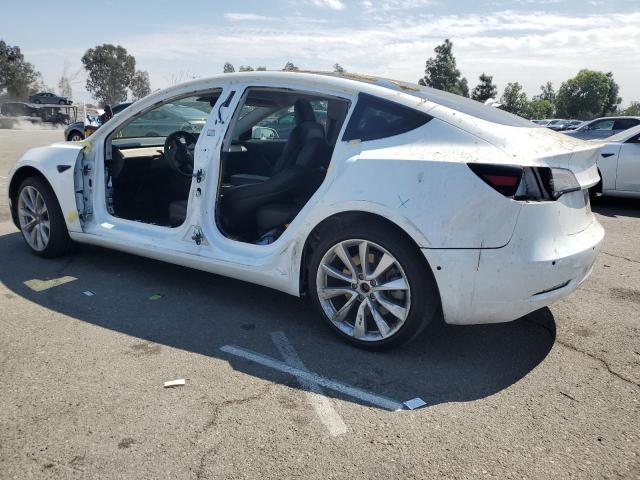 5YJ3E1EA5JF108848 - 2018 TESLA MODEL 3 Білий фото 2