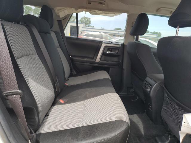 JTEBU5JR1J5492478 - 2018 TOYOTA 4RUNNER SR5/SR5 PREMIUM SILVER photo 11