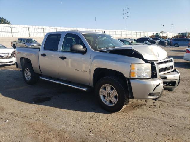 3GCPKSE35BG239484 - 2011 CHEVROLET SILVERADO K1500 LT SILVER photo 4