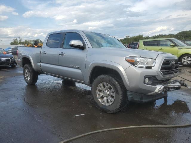 3TMDZ5BN2KM075134 - 2019 TOYOTA TACOMA DOUBLE CAB 银色 照片 4