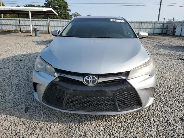 4T1BF1FK9HU361572 - 2017 TOYOTA CAMRY LE GRAY photo 5