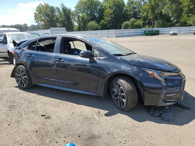 JTDS4RCE2LJ041799 - 2020 TOYOTA COROLLA SE შავი ფოტო 4