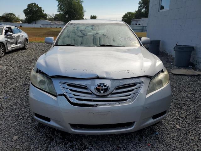 4T1BE46K29U323655 - 2009 TOYOTA CAMRY BASE SILVER photo 5