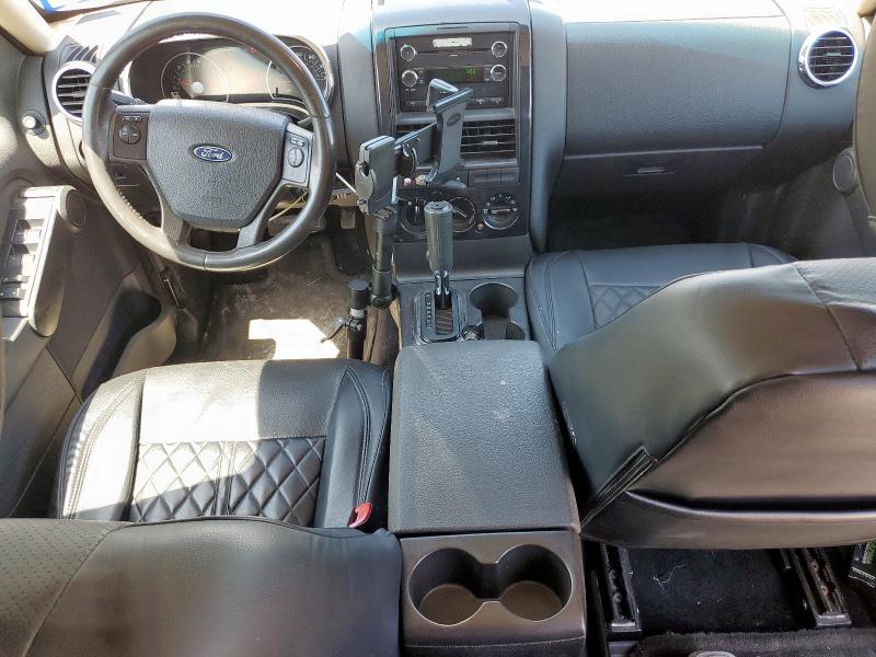 1FMEU6DE8AUA64375 - 2010 FORD EXPLORER XLT 黑色 照片 8