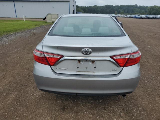 4T4BF1FK8FR453243 - 2015 TOYOTA CAMRY LE SILVER photo 6