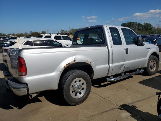 1FTNX20546ED24962 - 2006 FORD F250 SUPER DUTY SILVER photo 3