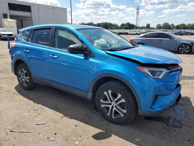 JTMBFREV7HJ173195 - 2017 TOYOTA RAV4 LE BLUE photo 4