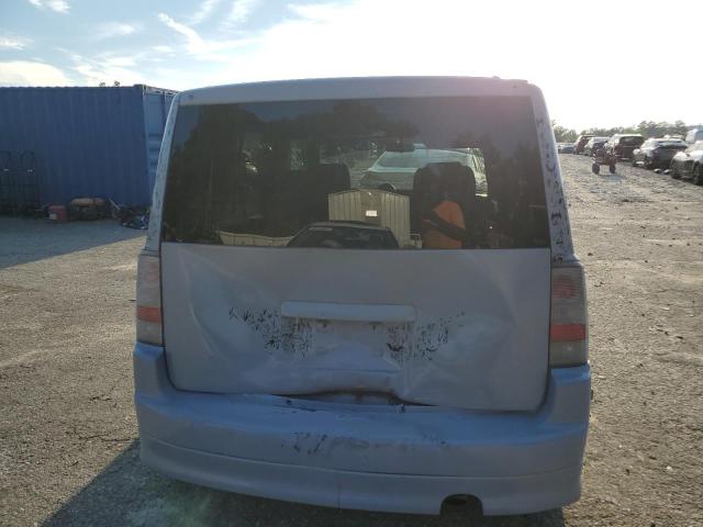 JTLKT324354025402 - 2005 TOYOTA SCION XB SILVER photo 6