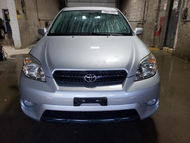 2T1KR32E96C561885 - 2006 TOYOTA COROLLA MA XR SILVER photo 5