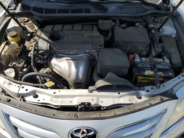 4T4BF3EK2BR168268 - 2011 TOYOTA CAMRY BASE SILVER photo 11