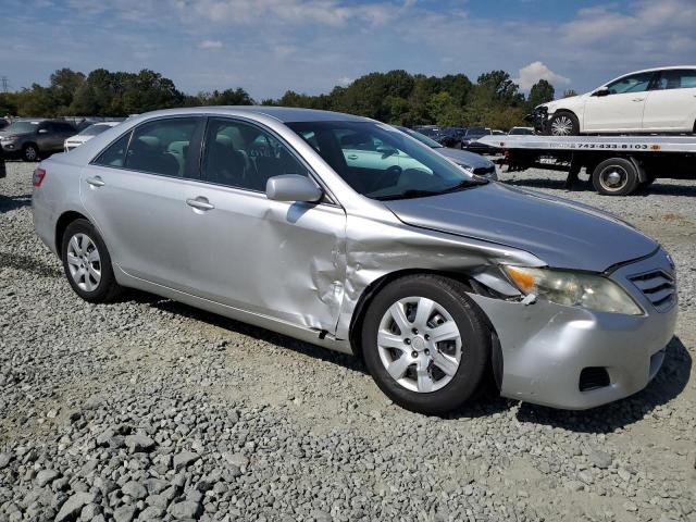 4T4BF3EK2BR168268 - 2011 TOYOTA CAMRY BASE SILVER photo 4