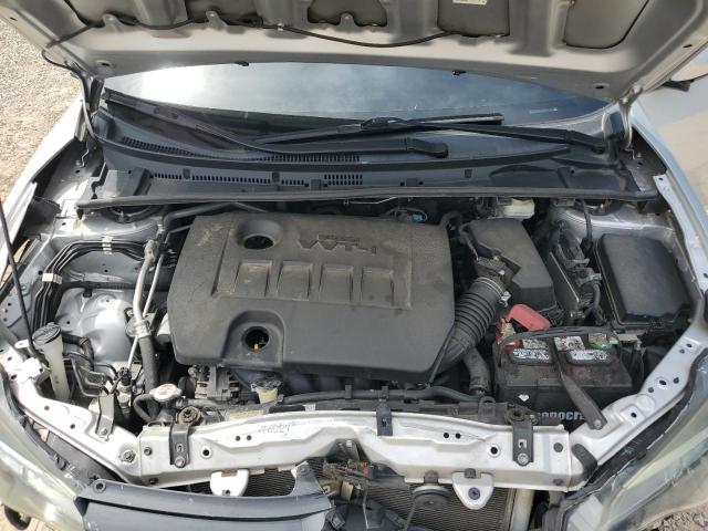 2T1BURHE9JC047844 - 2018 TOYOTA COROLLA L ვერცხლისფერი ფოტო 11