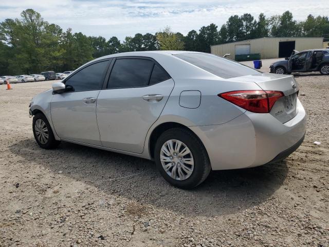 2T1BURHE9JC047844 - 2018 TOYOTA COROLLA L ვერცხლისფერი ფოტო 2