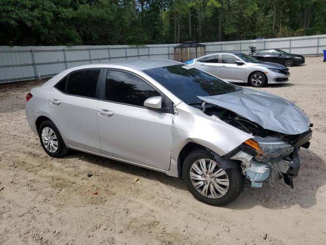 2T1BURHE9JC047844 - 2018 TOYOTA COROLLA L ვერცხლისფერი ფოტო 4