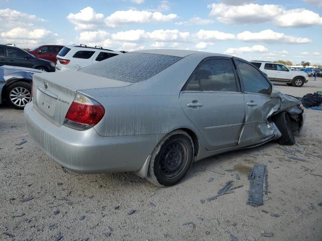 4T1BE30K85U419092 - 2005 TOYOTA CAMRY LE SILVER photo 3