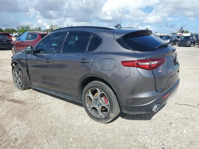 ZASFAKPN3J7B89702 - 2018 ALFA ROMEO STELVIO SPORT ნაცრისფერი ფოტო 2