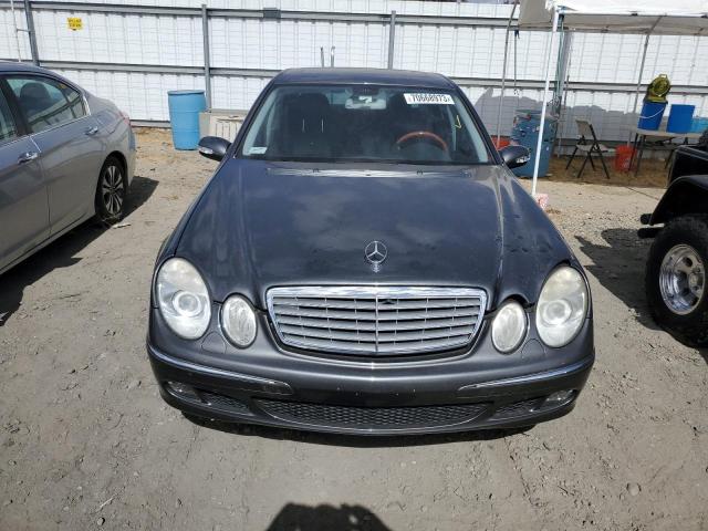 WDBUF56J06A941530 - 2006 MERCEDES-BENZ E 350 GRAY photo 5