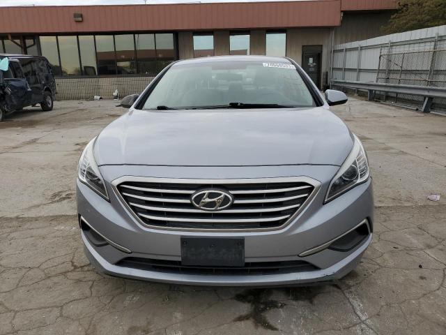 5NPE24AF3HH529189 - 2017 HYUNDAI SONATA SE SILVER photo 5