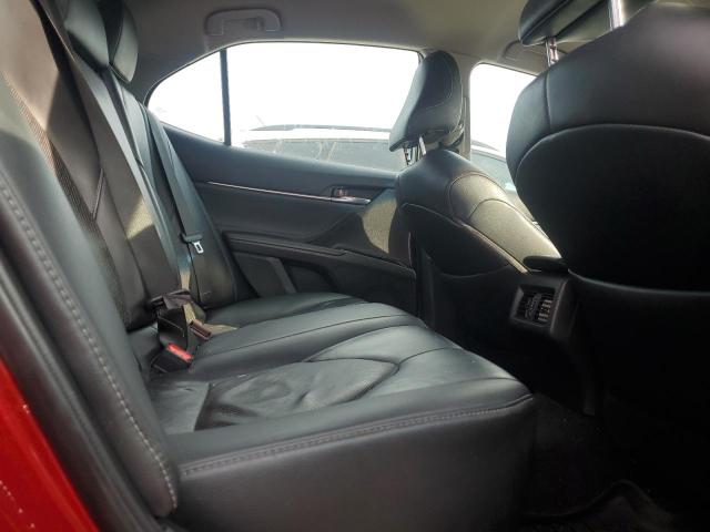 4T1B61HKXJU651824 - 2018 TOYOTA CAMRY XSE RED photo 10