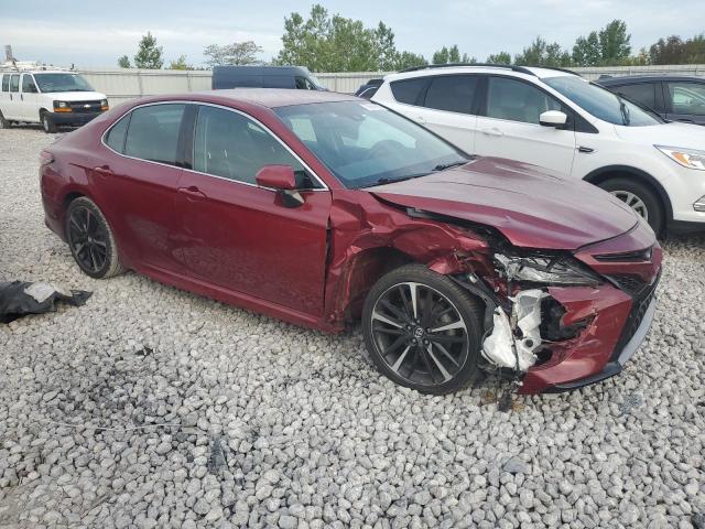 4T1B61HKXJU651824 - 2018 TOYOTA CAMRY XSE RED photo 4