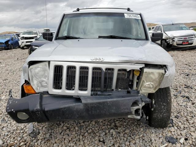 1J8HG48N66C228803 - 2006 JEEP COMMANDER 灰色 照片 5