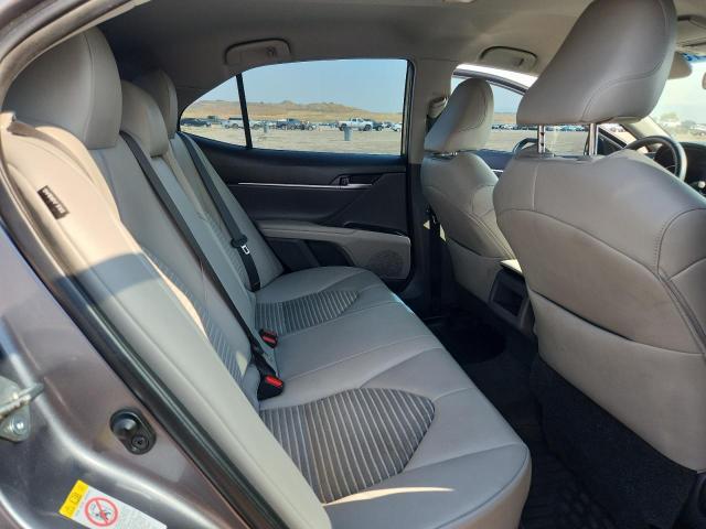 4T1B11HK5JU518550 - 2018 TOYOTA CAMRY L GRAY photo 10