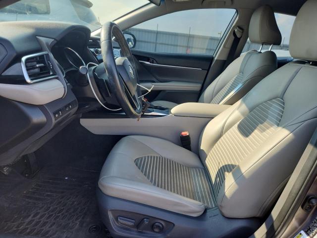 4T1B11HK5JU518550 - 2018 TOYOTA CAMRY L GRAY photo 7