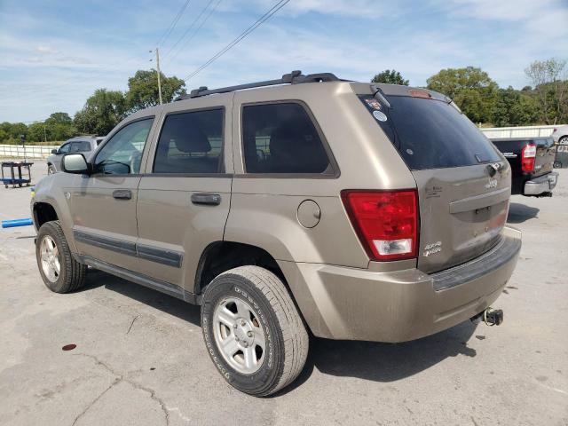 1J4HR48N16C118379 - 2006 JEEP GRAND CHEROKEE LAREDO BROWN photo 2