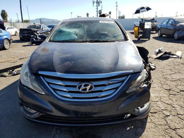 5NPEC4AB9DH674905 - 2013 HYUNDAI SONATA SE BLUE photo 5