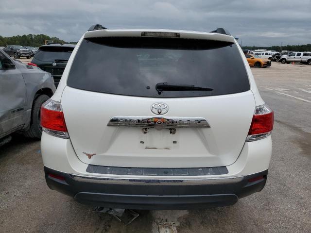 5TDZA3EH4DS042940 - 2013 TOYOTA HIGHLANDER BASE WHITE photo 6